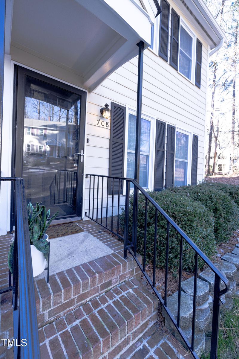 708 Charleston Rd, Raleigh, NC 27606