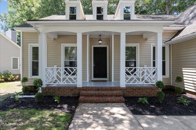 708 Clay Hill Dr, Knightdale, NC 27545