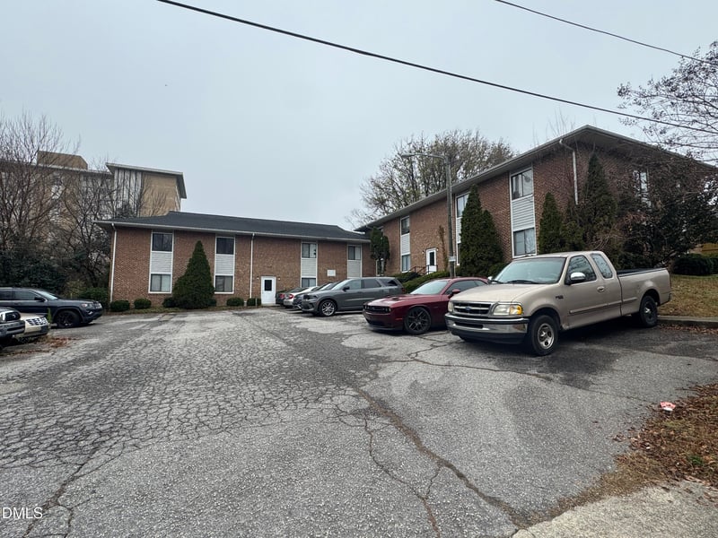 708 Ellington St, Raleigh, NC 27601