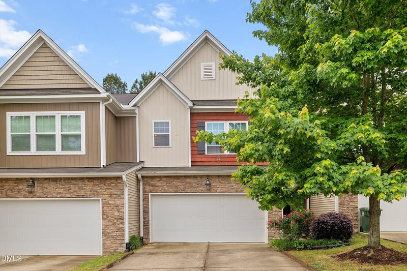 708 Ennis Creek Ln, Cary, NC 27513
