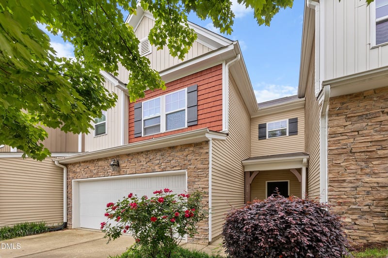 708 Ennis Creek Ln, Cary, NC 27513