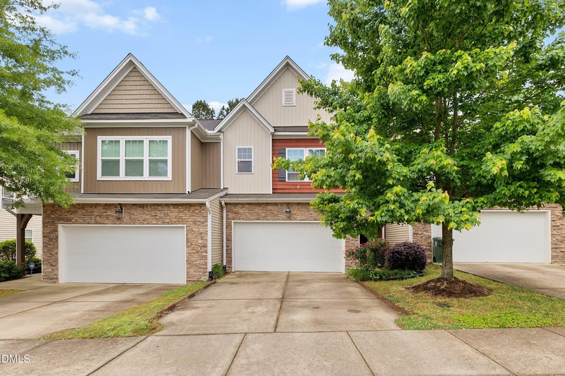 708 Ennis Creek Ln, Cary, NC 27513