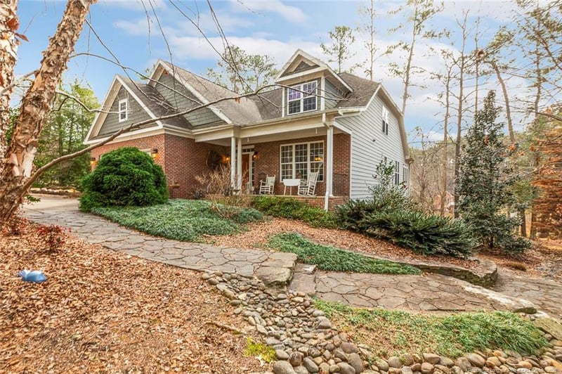 708 Essex Ct, Sanford, NC 27332