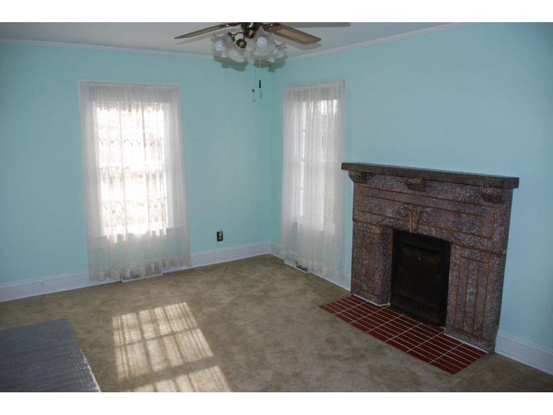708 Haw River Hopedale Rd, Burlington, NC 27217