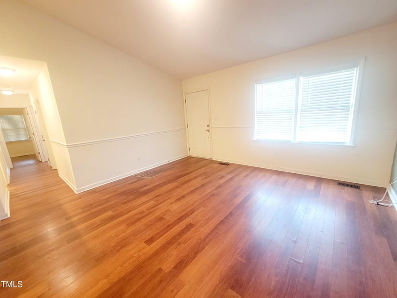 708 Ileagnes Rd, Raleigh, NC 27603