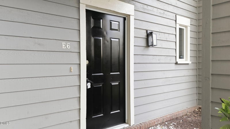 708 M L K Jr Blvd #E6, Chapel Hill, NC 27514