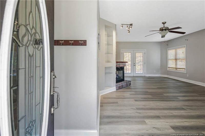 708 Maple Grove Ct, Hope Mills, NC 28348