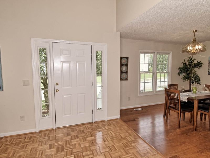 708 Marsh Grass Dr, Raleigh, NC 27610