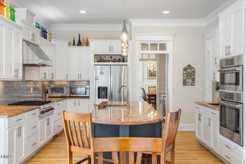 708 Meadowmont Ln, Chapel Hill, NC 27517