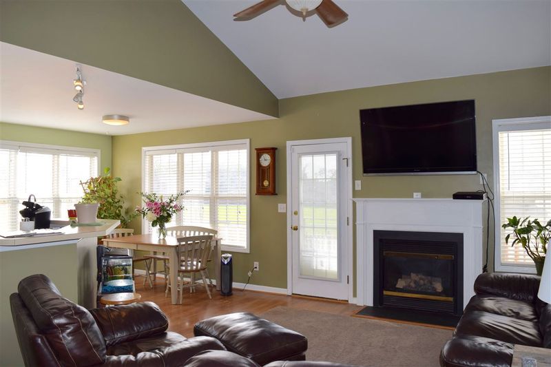 708 Mossburn Ct, Fuquay Varina, NC 27526