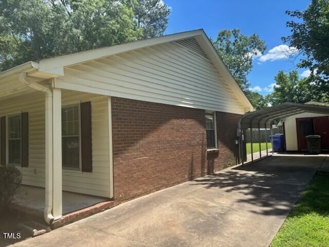 708 Old Barn Ave, Durham, NC 27704
