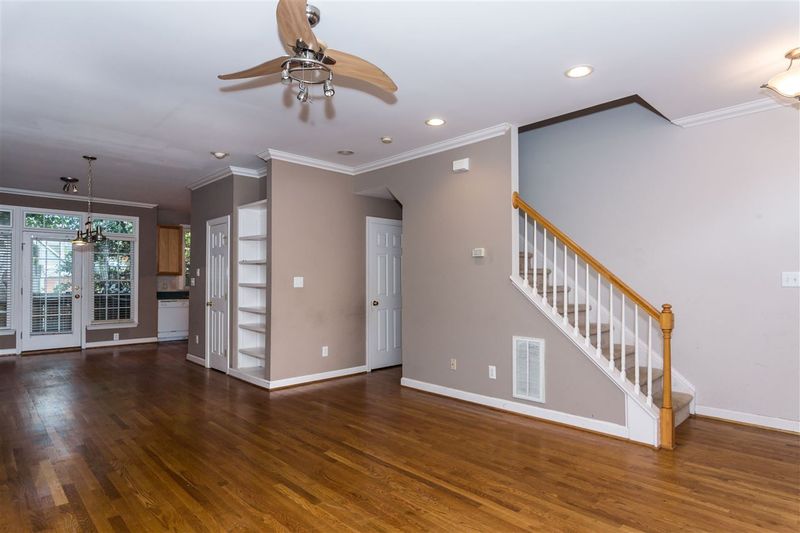 708 Parkham Ln, Raleigh, NC 27603