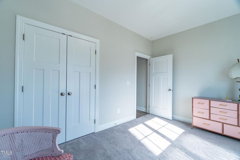 708 S Pollock St, Selma, NC 27576