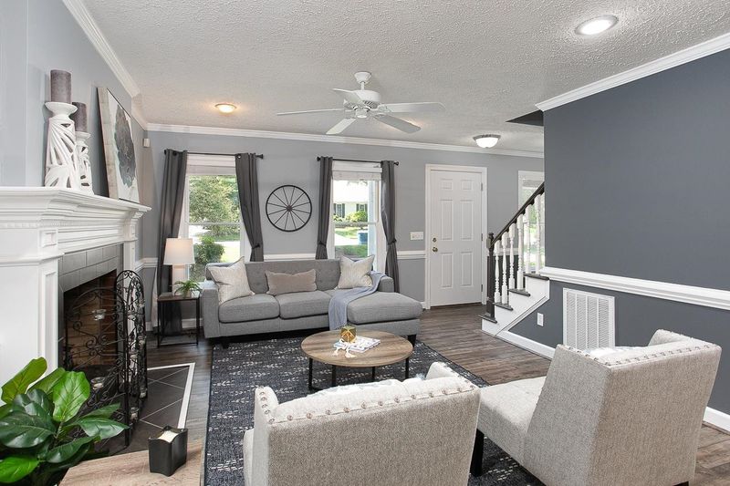 708 Sanderson Dr, Durham, NC 27704
