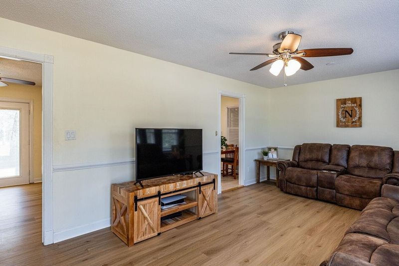 708 Thompson Dr, Garner, NC 27529