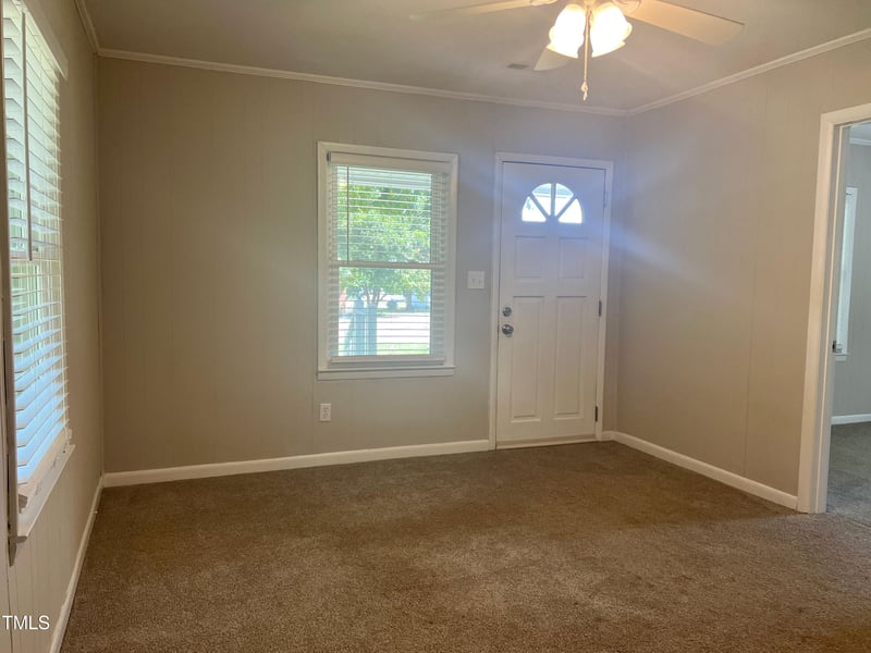 708 E Vance St, Dunn, NC 28334