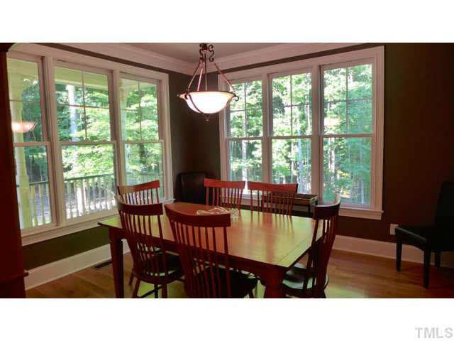 708 Whitney Ln, Chapel Hill, NC 27516