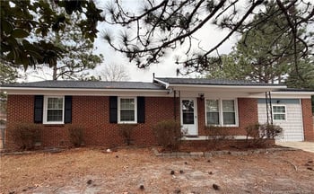 709 Bluestone Ln, Fayetteville, NC 28311