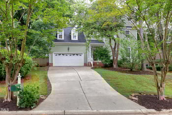 709 Bonhurst Dr, Holly Springs, NC 27540