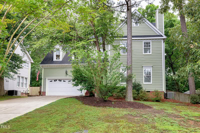 709 Bonhurst Dr, Holly Springs, NC 27540
