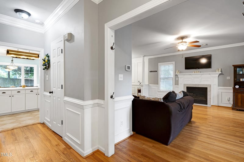 709 Bonhurst Dr, Holly Springs, NC 27540