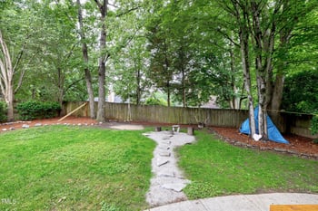 709 Bonhurst Dr, Holly Springs, NC 27540