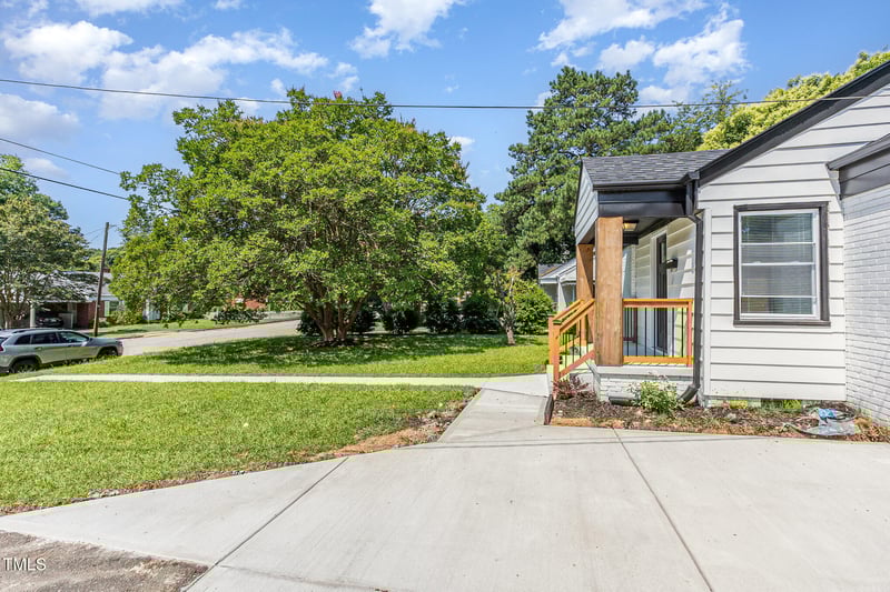 709 Brighton Rd, Raleigh, NC 27610