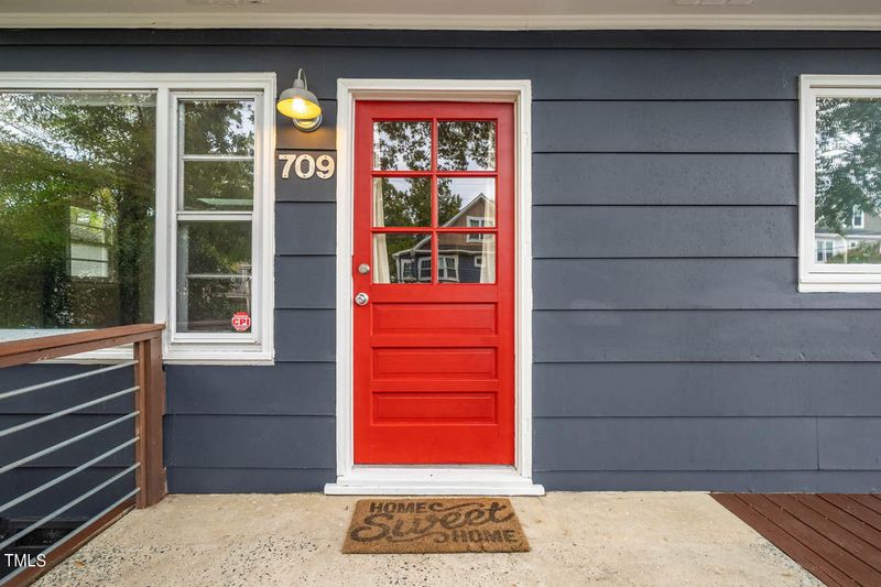 709 N Columbia St, Chapel Hill, NC 27516