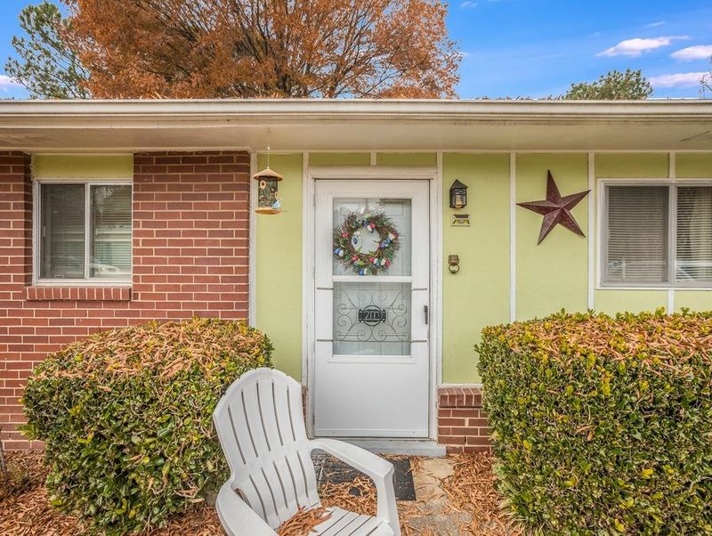 709 Darby St, Raleigh, NC 27610