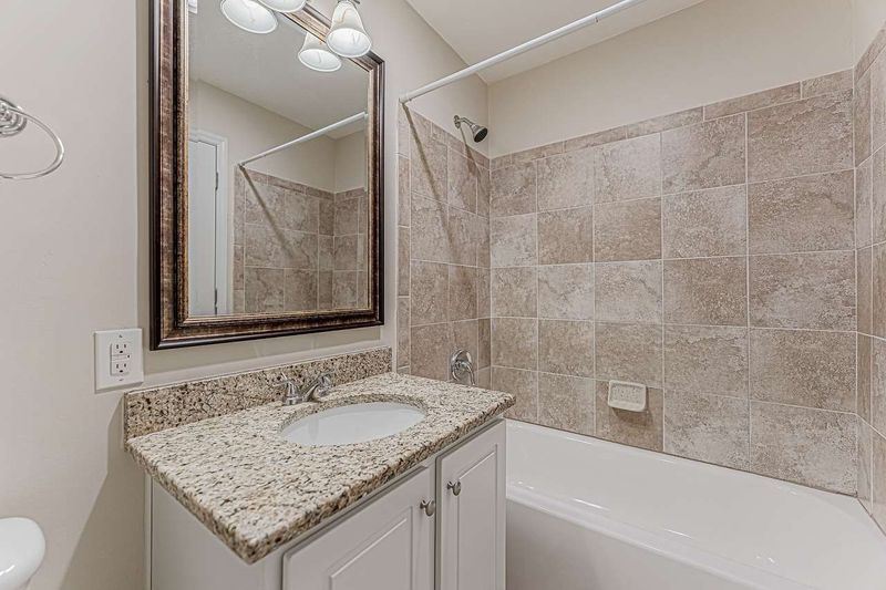709 Donnelly Rd, Raleigh, NC 27610