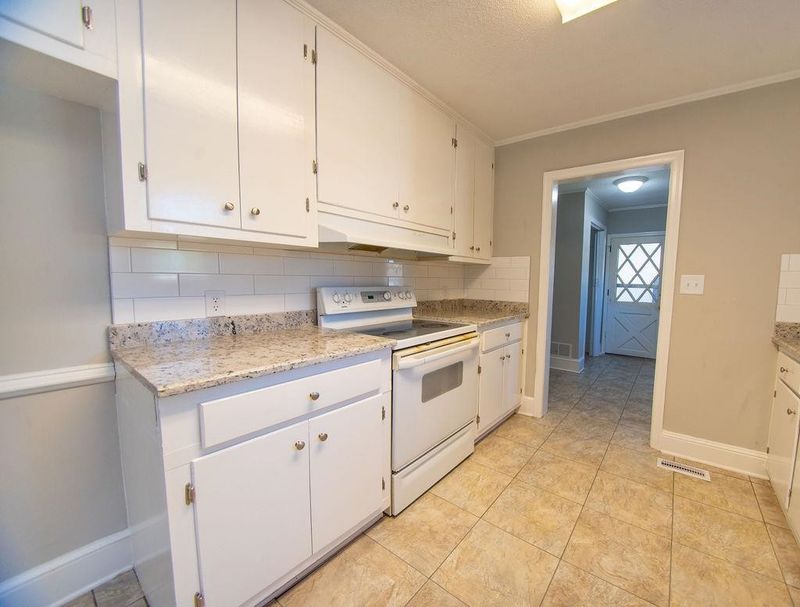709 N General Lee Ave, Dunn, NC 28334