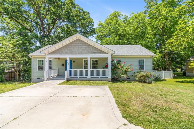 709 Hawkins Ave, Sanford, NC 27330