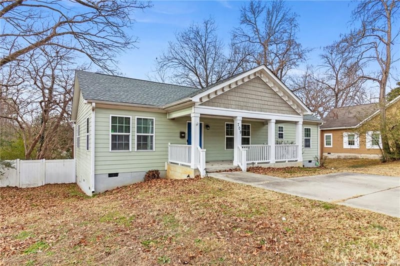 709 Hawkins Ave, Sanford, NC 27330