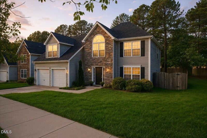 709 Holly Thorn Tc, Holly Springs, NC 27540