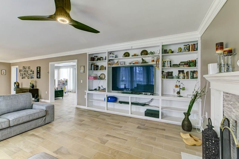 709 Hunter St, Apex, NC 27502