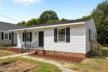 709 Johnson St, Dunn, NC 28334