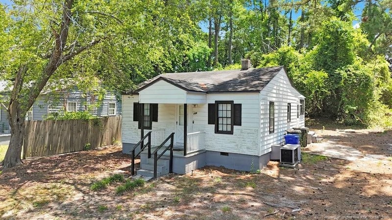 709 Lakeland St, Fayetteville, NC 28301