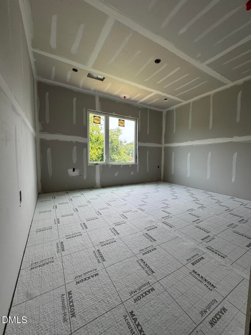 709 E Lenoir St #201, Raleigh, NC 27601