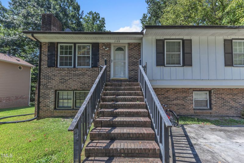 709 Madison Ave, Cary, NC 27513