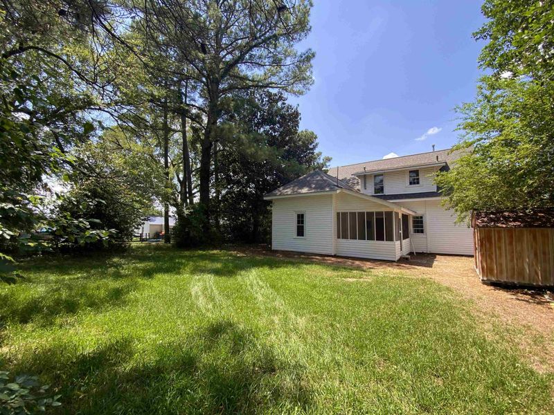 709 S Magnolia Ave, Dunn, NC 28334