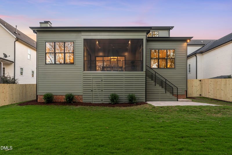 709 Mills St, Raleigh, NC 27608