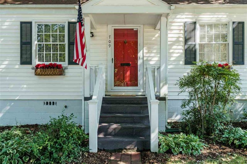 709 New Rd, Raleigh, NC 27608