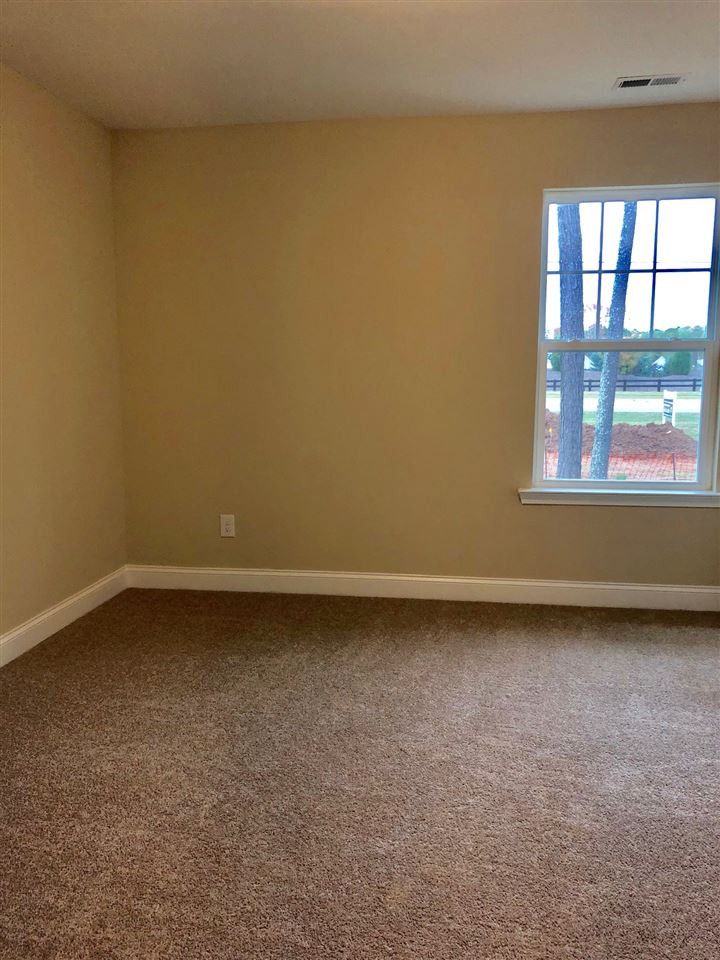 709 Newlyn Dr #17, Raleigh, NC 27606