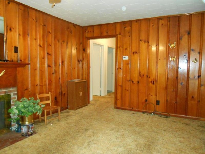 709 Phillips St, Burlington, NC 27217