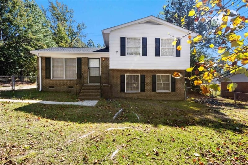 709 Platinum St, Fayetteville, NC 28311