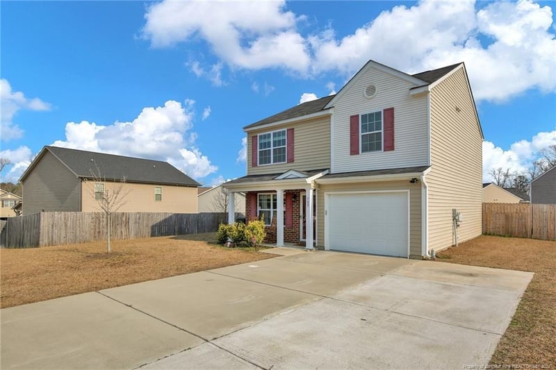 709 Schult Dr, Fayetteville, NC 28314