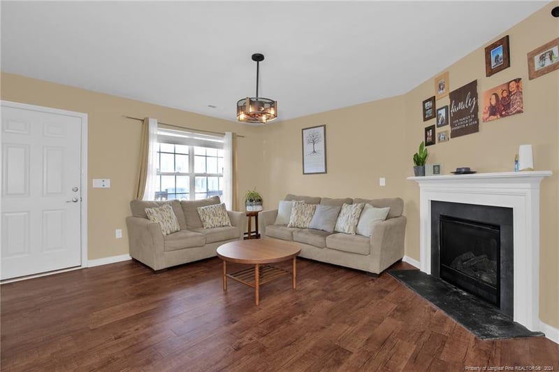 709 Schult Dr, Fayetteville, NC 28314