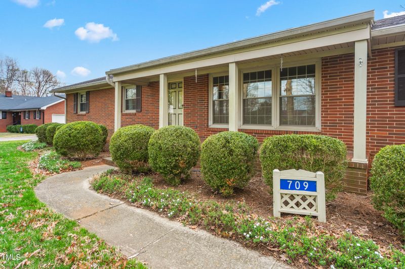 709 S Sellars Mill Rd, Burlington, NC 27217
