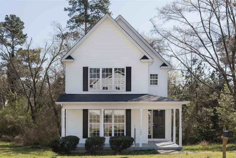 709 Sherrybrook Dr, Raleigh, NC 27610
