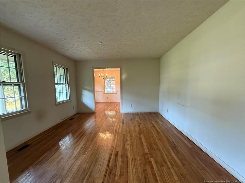 709 Shopton Ct, Fayetteville, NC 28303
